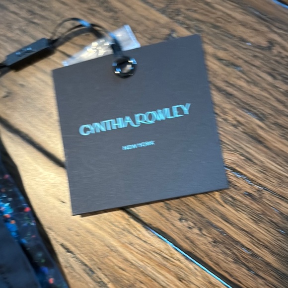 Cynthia Rowley Black Cargo Pants with Elastic Cuffs - Picture 3 of 7